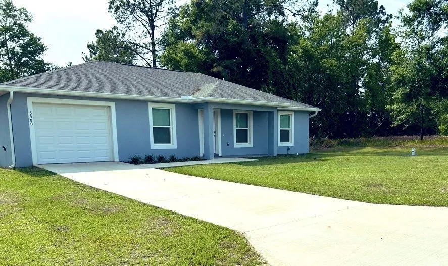 Expert lawn mowing service in Ocala, FL - DKW Repairs