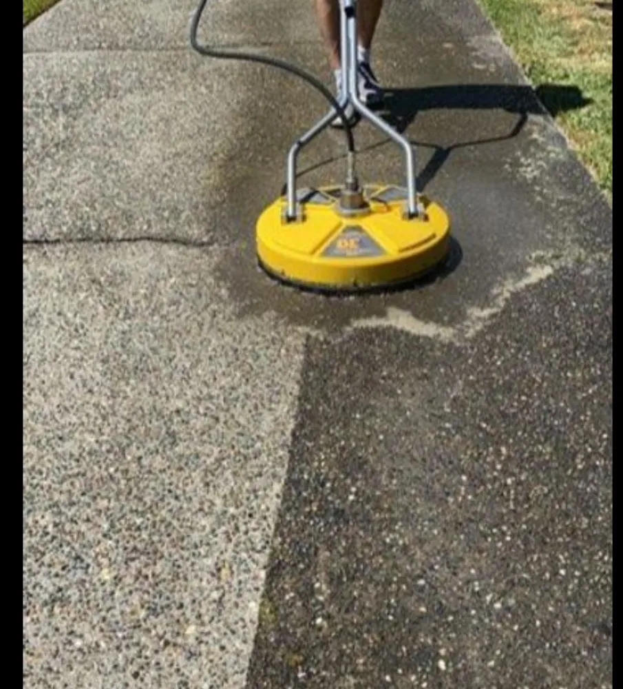 Trusted yard maintenance with custom design across Niles, MI - DL Facilities