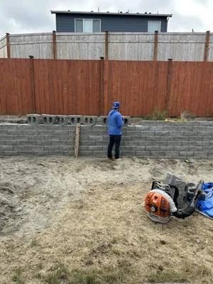 D&L landscaping & concrete service Logo