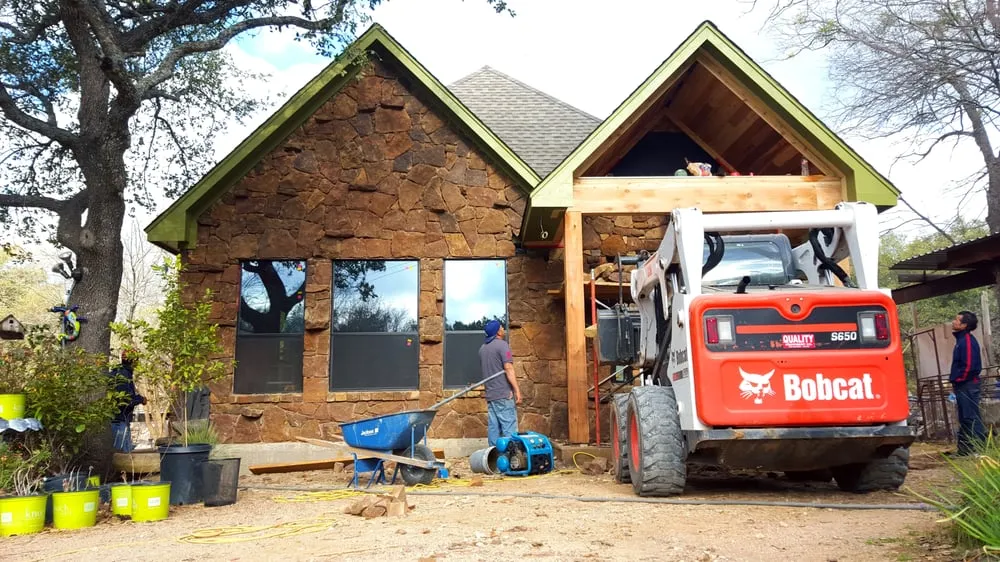 Top-rated lawn care service in Leander, TX by D&L Landscaping