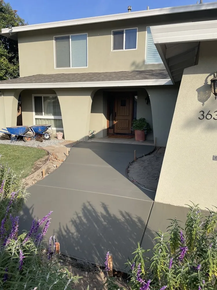 Local yard maintenance experts serving North Highlands, CA - DL Landscaping