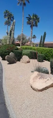 D&l Landscaping Logo