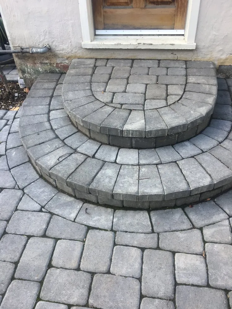 Custom yard maintenance in Sacramento, CA by DL Landscaping