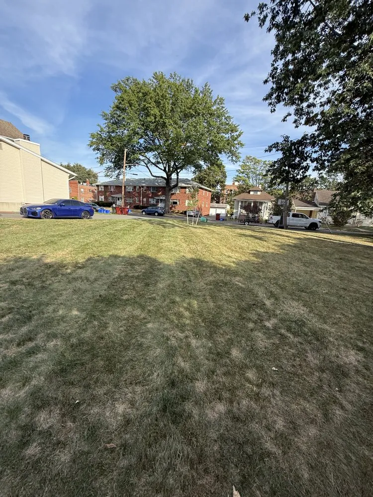 Top-rated lawn mowing service for beautiful yards in Nutley, NJ by DL Landscaping Service