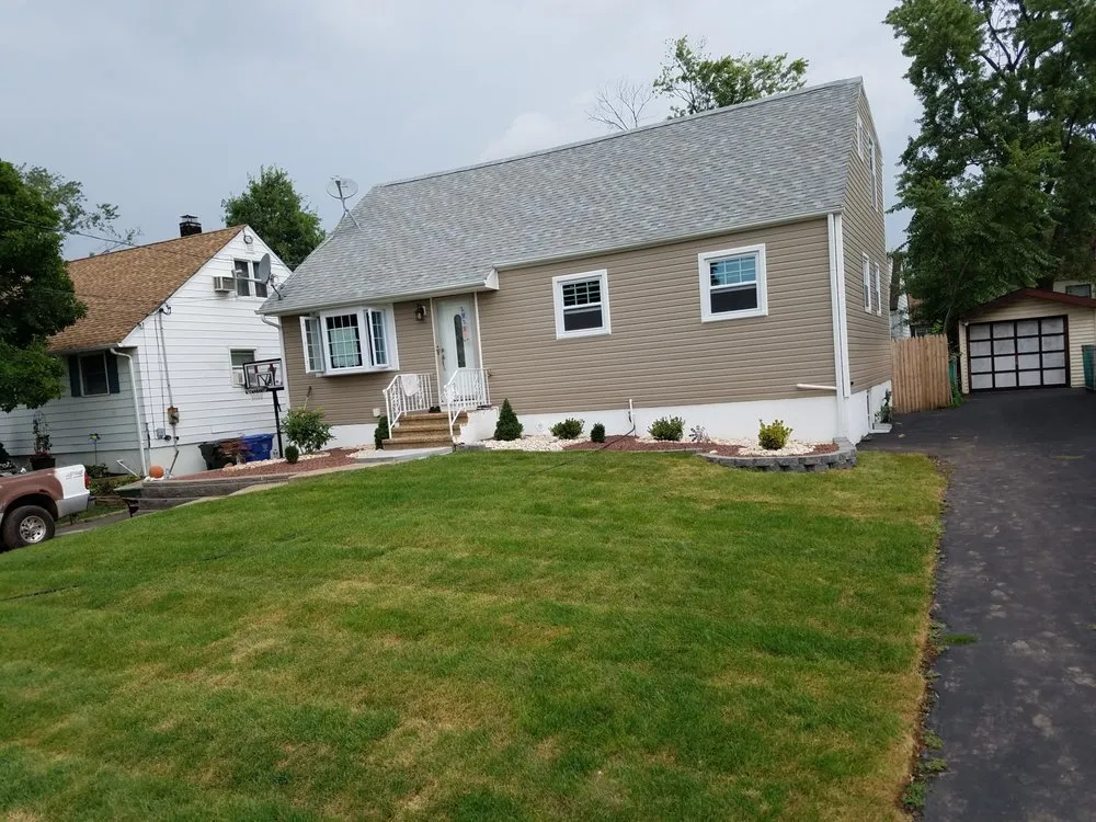 Custom lawn care service experts serving Somerset, NJ - DL Landscaping