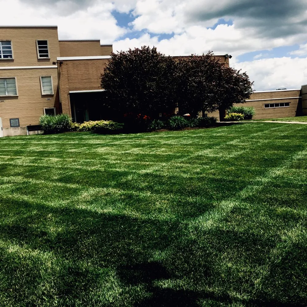 Local garden landscaping with custom design in Ellettsville, IN by D&L Outdoor Solutions