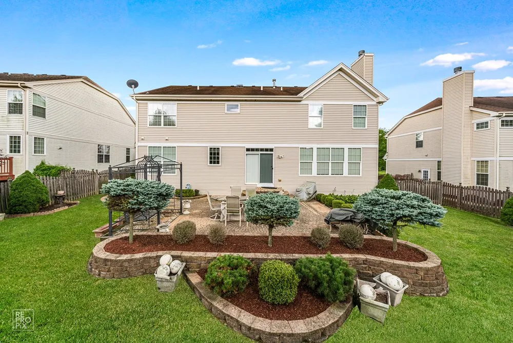 Professional lawn care service for beautiful yards in Park Forest, IL by D&L Services