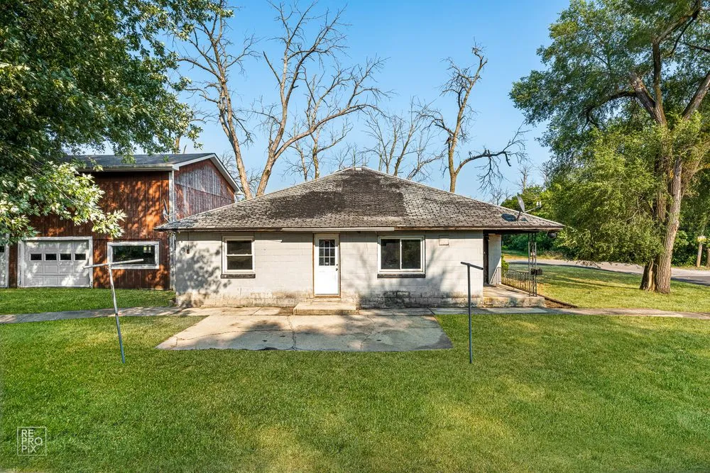 Custom landscape installation for outdoor upgrades in Park Forest, IL by D&L Services