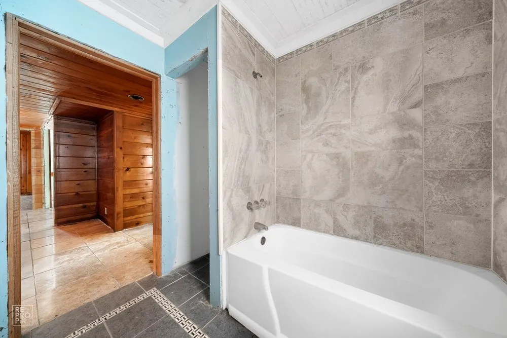 Custom lawn care service experts serving Park Forest, IL - D&L Services