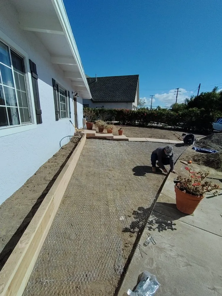 Professional landscaping services in Thousand Oaks, CA by DLC Landscaping