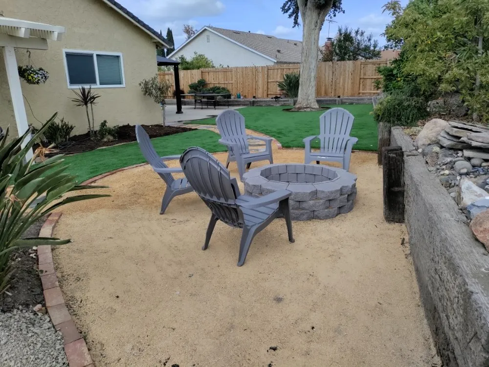 Affordable lawn mowing service in Thousand Oaks, CA - DLC Landscaping