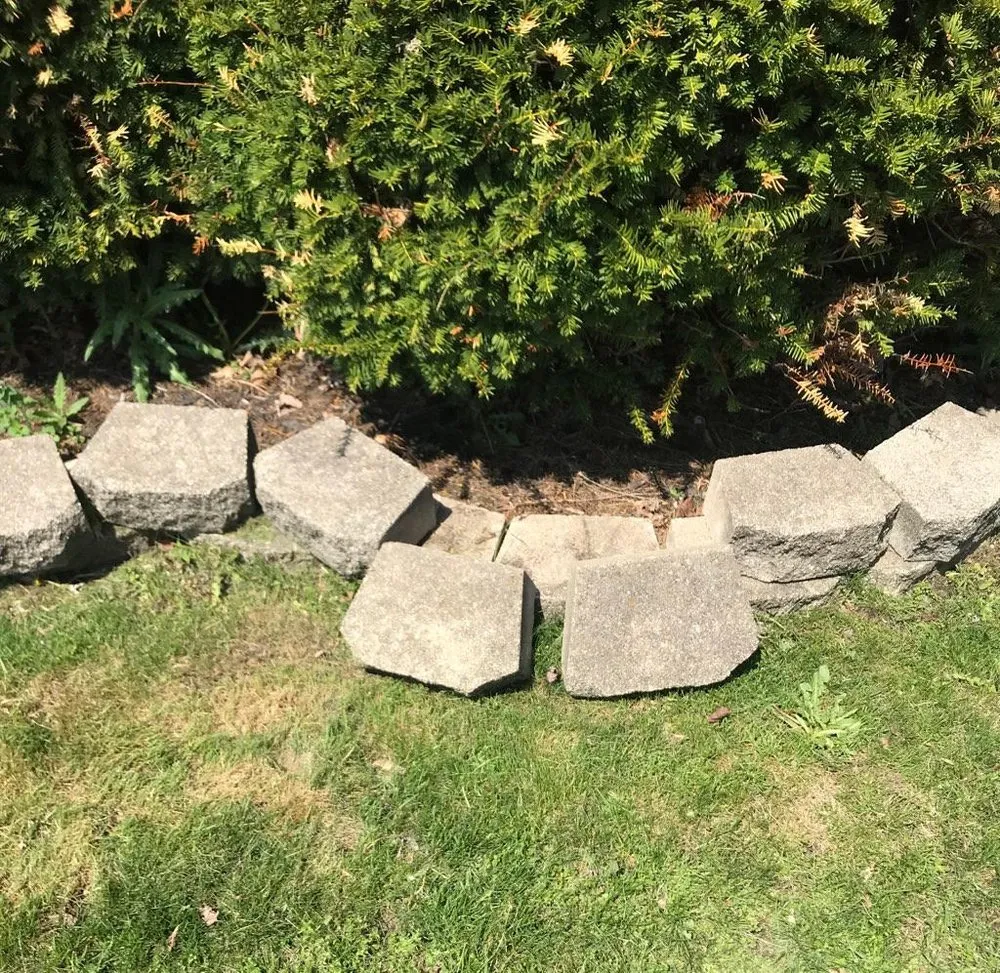Local landscape design experts serving Redford, MI - DLC Lawn Maintenance & Landscaping