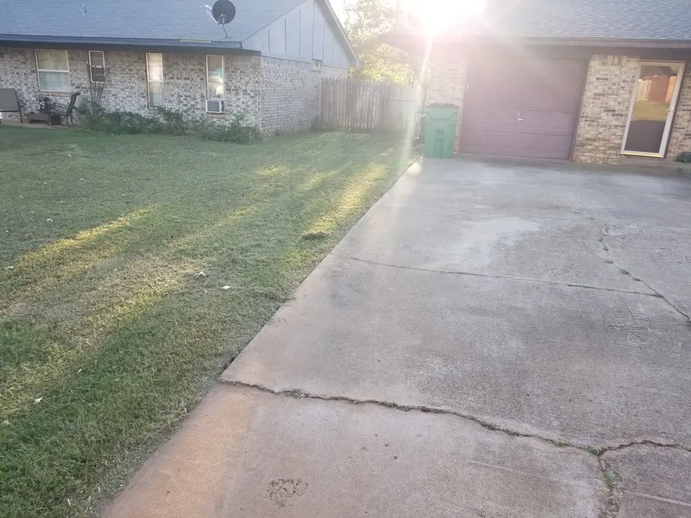 Local lawn care service with custom design in Shawnee, OK by DLC Lawn Services