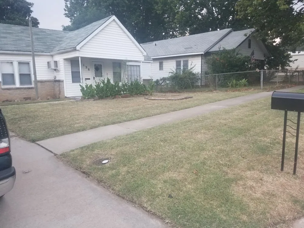 Top-rated landscape installation in Shawnee, OK by DLC Lawn Services