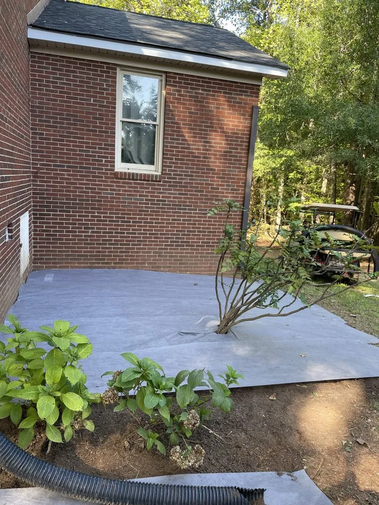 Professional landscaping services experts serving Mooresville, NC - DLC Solutions