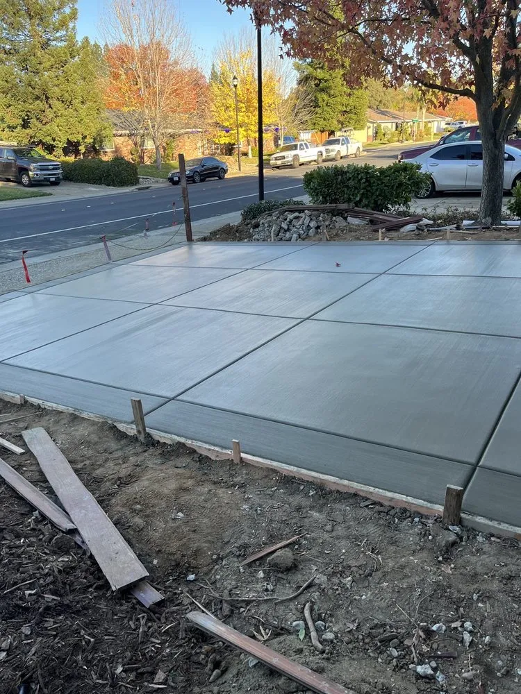 Trusted lawn care service for homes in Roseville, CA by DLD Concrete Landscaping and Fencing