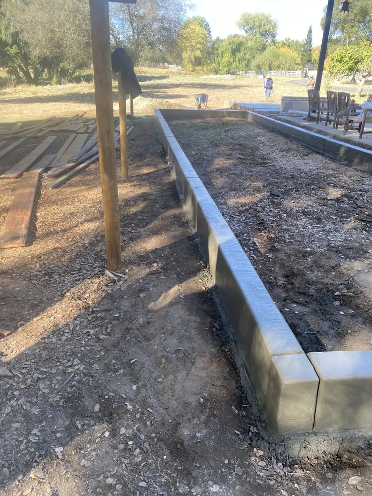 Custom lawn care service for beautiful yards across Roseville, CA - DLD Concrete Landscaping and Fencing