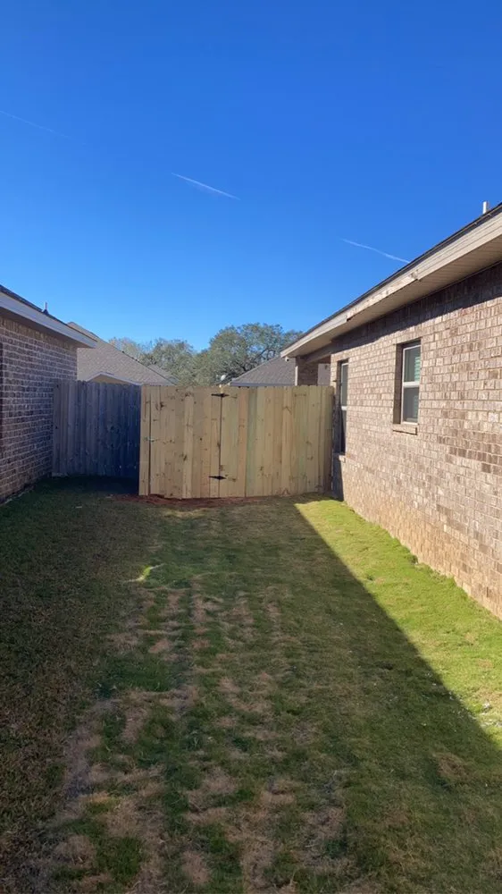 Affordable lawn care service experts serving Foley, AL - DLD Handyman Service