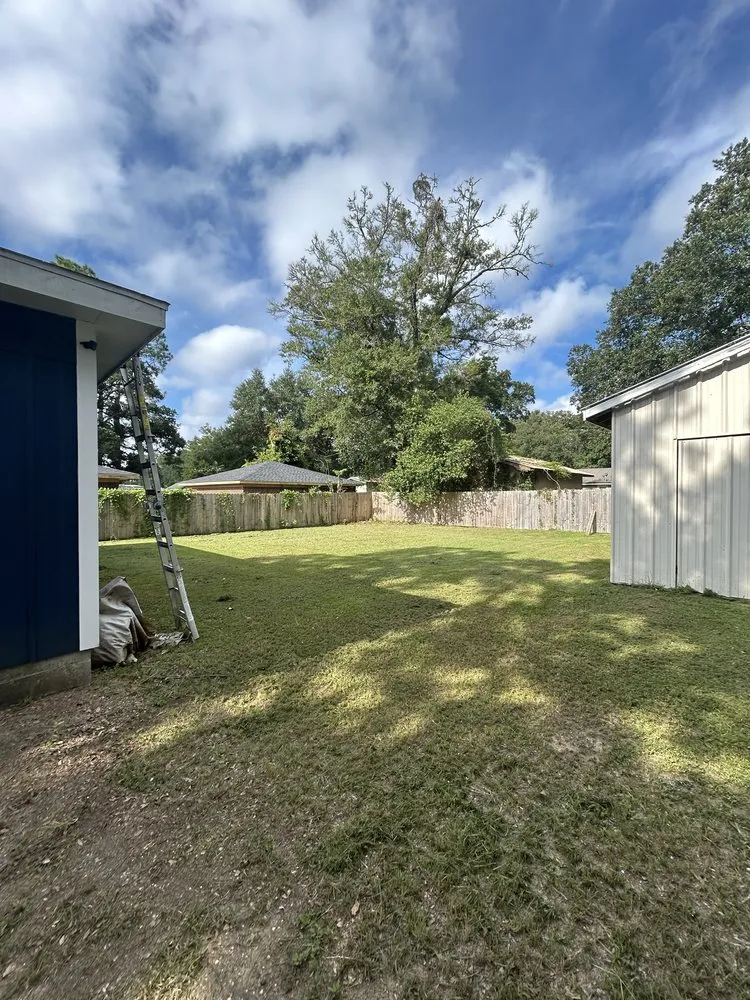 Professional residential landscaping in Satsuma, AL - DLM Services