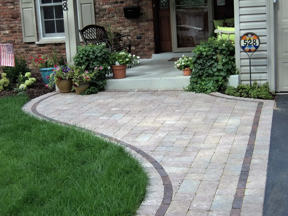 Professional landscaping services for beautiful yards in Palatine, IL by DLS Landscaping