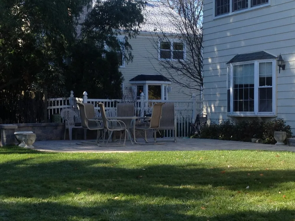 Expert landscaping services experts serving Palatine, IL - DLS Landscaping