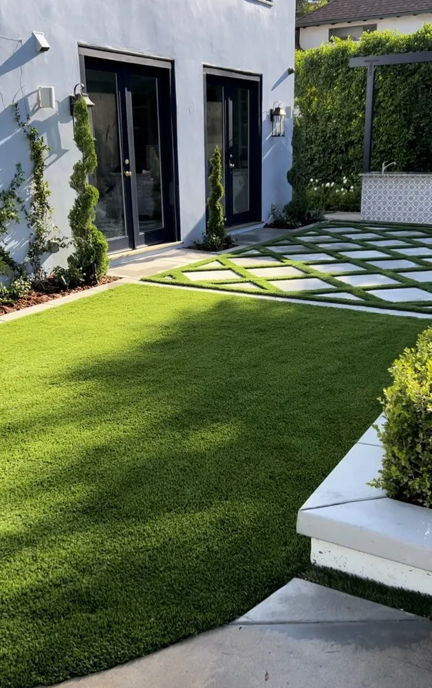 Top-rated yard cleanup service in Altadena, CA - DLT Landscape & Maintenance