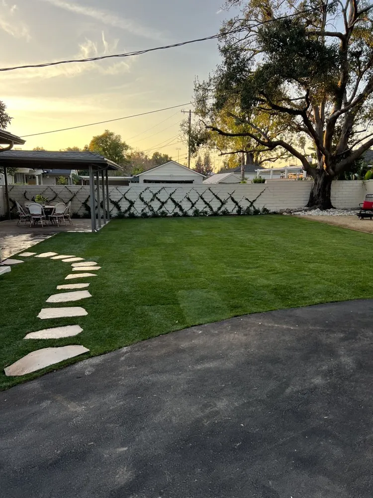 Local residential landscaping for year-round maintenance in Altadena, CA by DLT Landscape & Maintenance