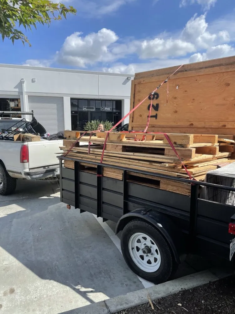 Top-rated lawn care service for year-round maintenance across Buena Park, CA - DM Labor services