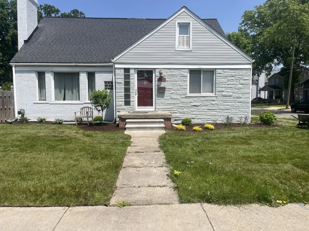 Expert residential landscaping in Pontiac, MI - Dm Landscaping and Junk Removal