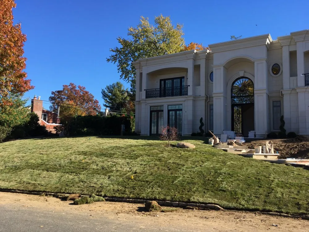 Reliable landscape installation experts serving Great Neck, NY - DM Landscaping Design