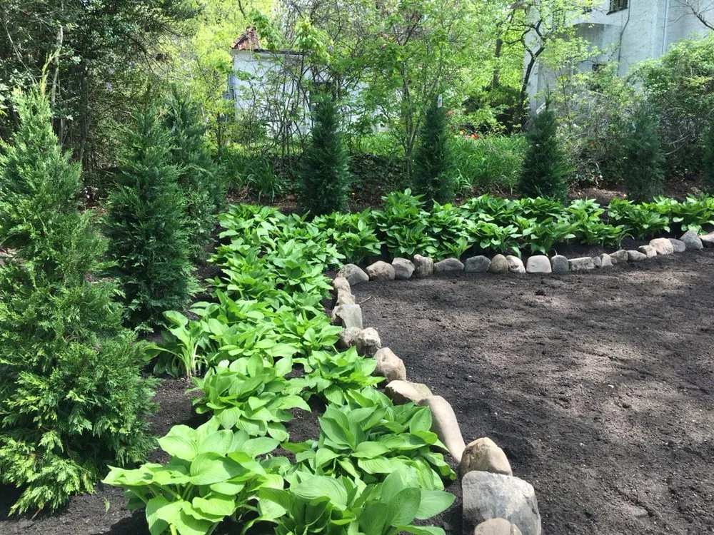 Professional garden landscaping in Great Neck, NY - DM Landscaping Design