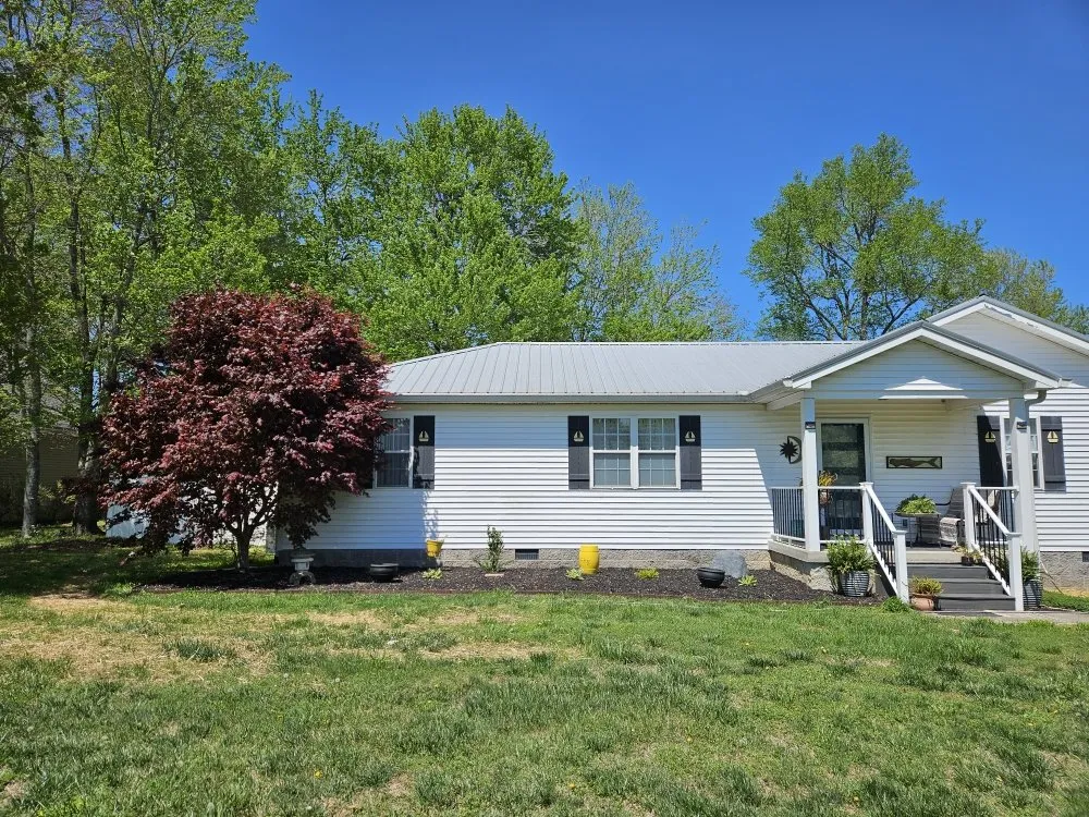 Local yard maintenance for residential properties in Sparta, TN by D&M Lawn Care And Landscaping