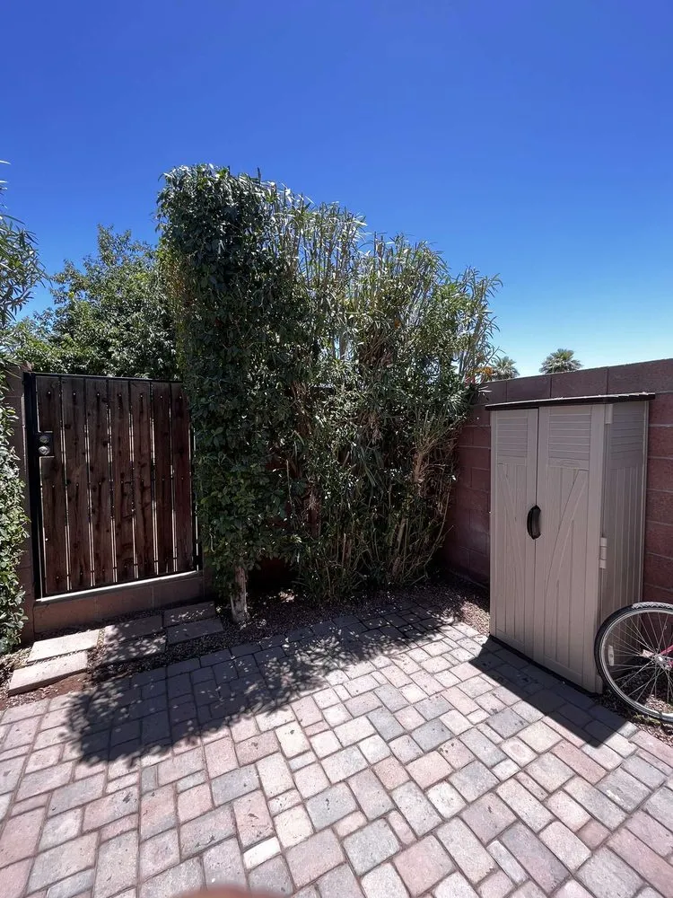 Professional garden landscaping in Phoenix, AZ - D&M Lawncare and Landscaping