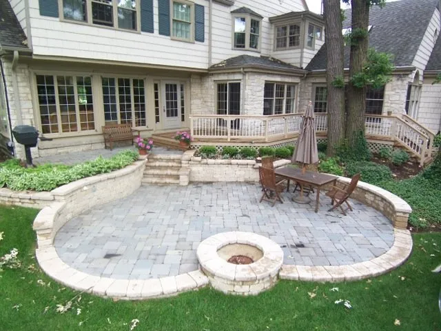 Trusted landscape installation for homes in Burr Ridge, IL by DM Outdoor Living Spaces