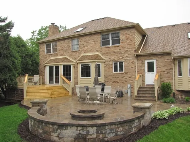 Reliable outdoor landscaping for homes across Burr Ridge, IL - DM Outdoor Living Spaces