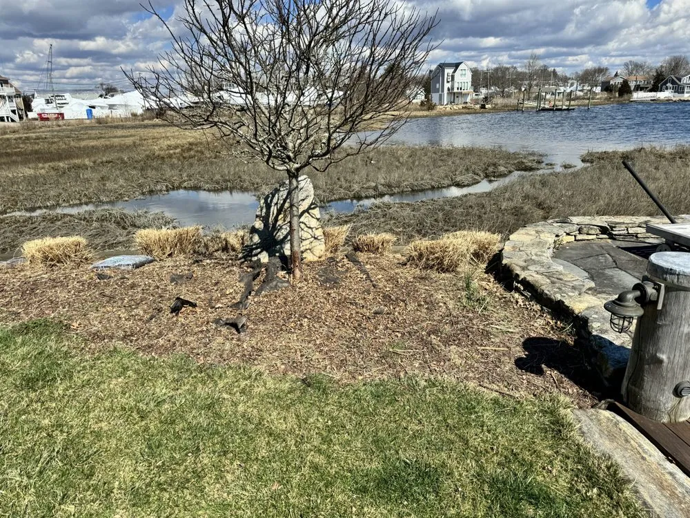 Top-rated yard cleanup service in Mystic, CT by D&M Outdoor Services