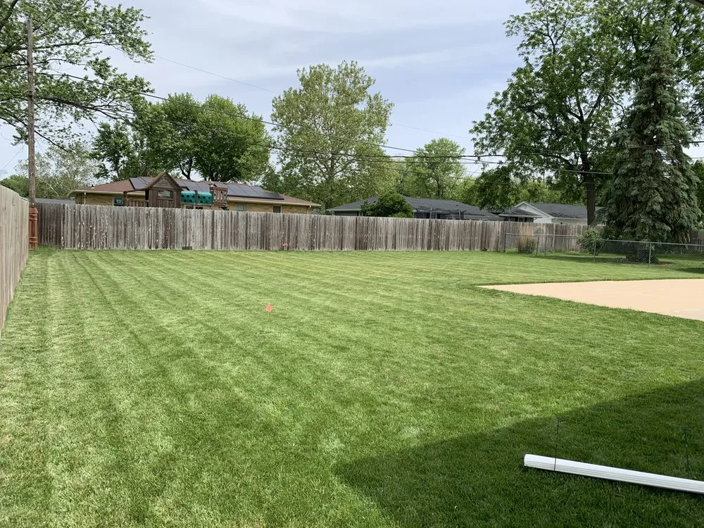 Reliable garden landscaping experts serving Peoria, IL - DMB Landscaping