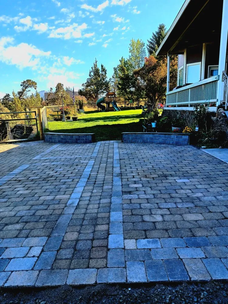 Reliable lawn mowing service in Redmond, OR - DMC Contracting