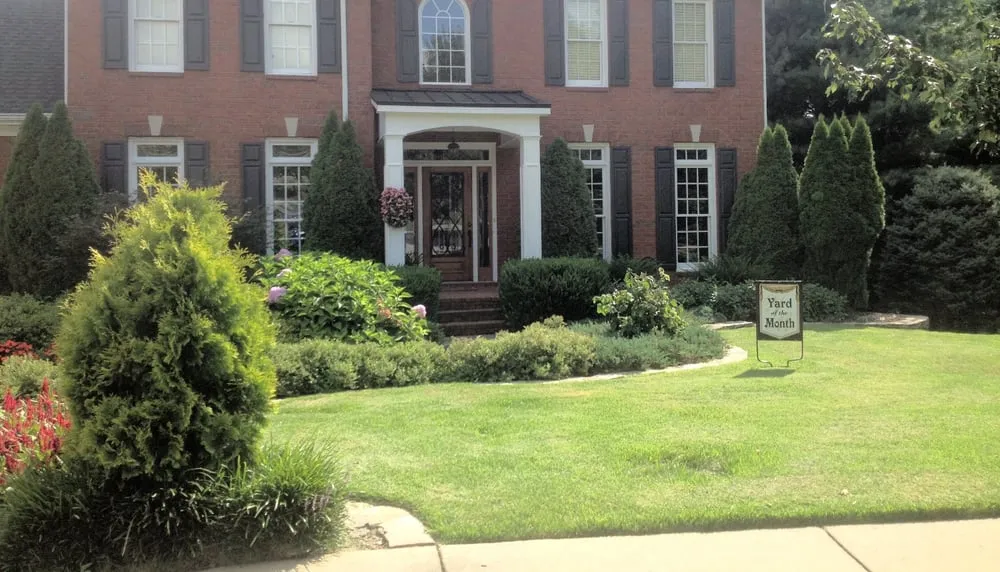 Expert residential landscaping for residential properties in Murfreesboro, TN by DMC Lawn & Landscape