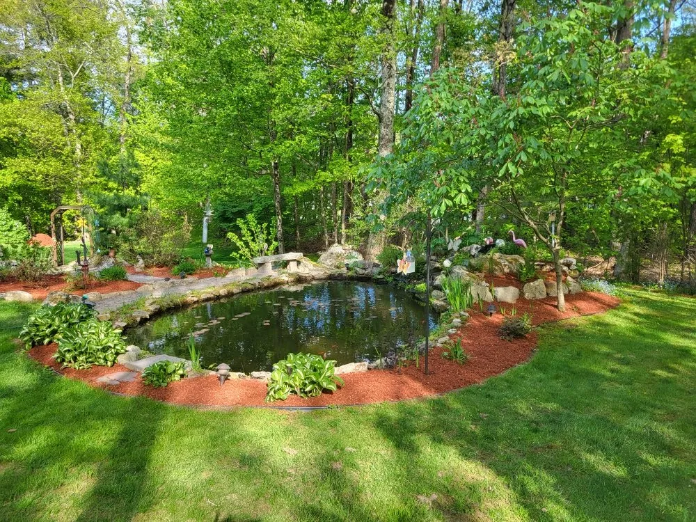 Custom outdoor landscaping experts serving Hudson, NH - DMH Properties