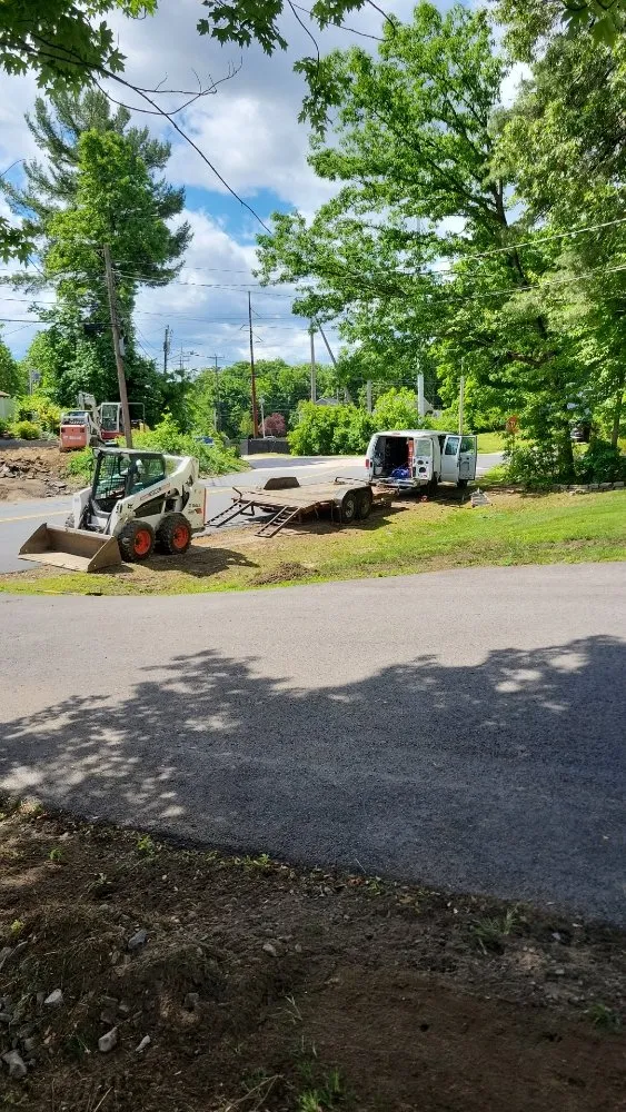 Top-rated garden landscaping for beautiful yards across Hudson, NH - DMH Properties