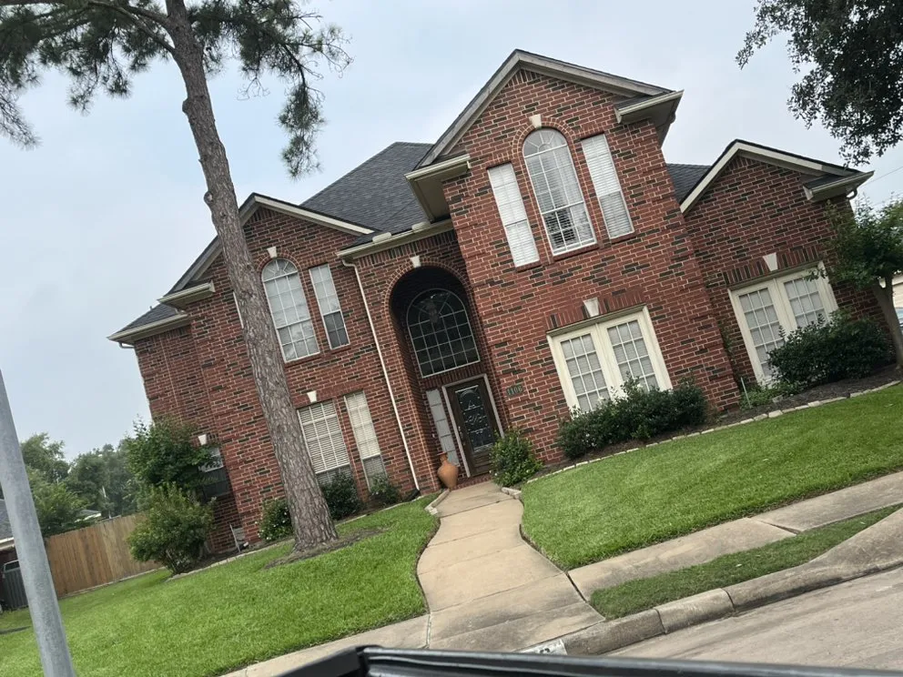 Professional garden landscaping near you in Brookshire, TX by DMJ Lawn Maintenance