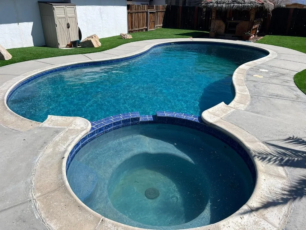 Custom outdoor landscaping for year-round maintenance in San Fernando Valley, CA by DMT Remodeling