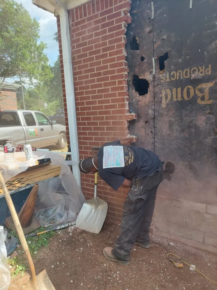 Custom outdoor landscaping for year-round maintenance across Mableton, GA - D&N Handyman Services