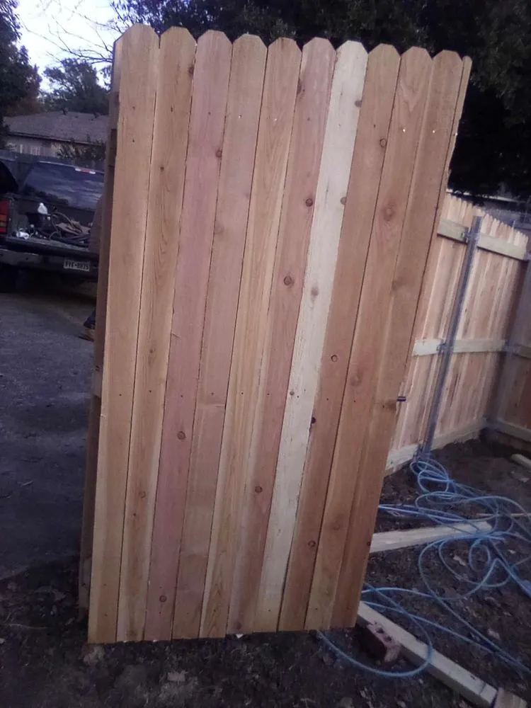 Custom yard maintenance experts serving Dallas, TX - DNA Fencing And Landscape