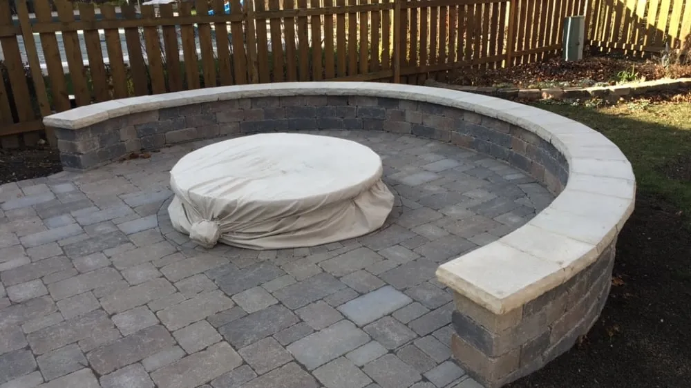 Professional outdoor landscaping for beautiful yards in Hanover Park, IL by DNA Landscapes