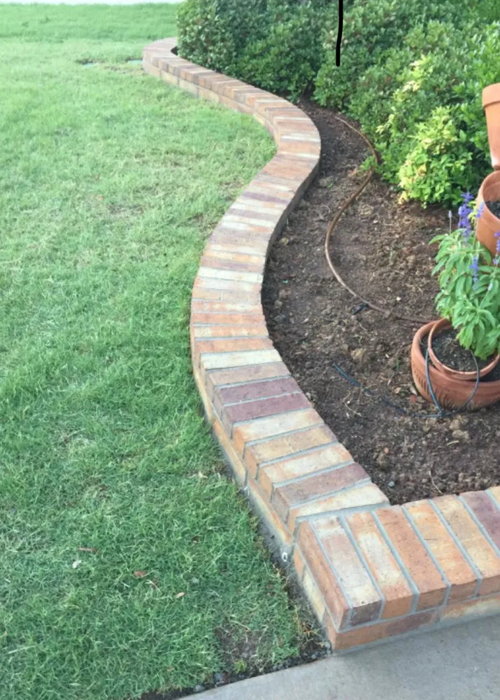 Affordable garden landscaping in Hasbrouck Heights, NJ - DNA Lawn Care