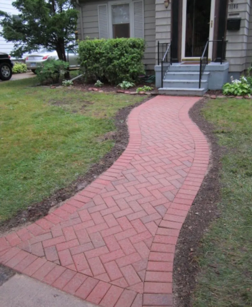 Trusted garden landscaping experts serving Hasbrouck Heights, NJ - DNA Lawn Care