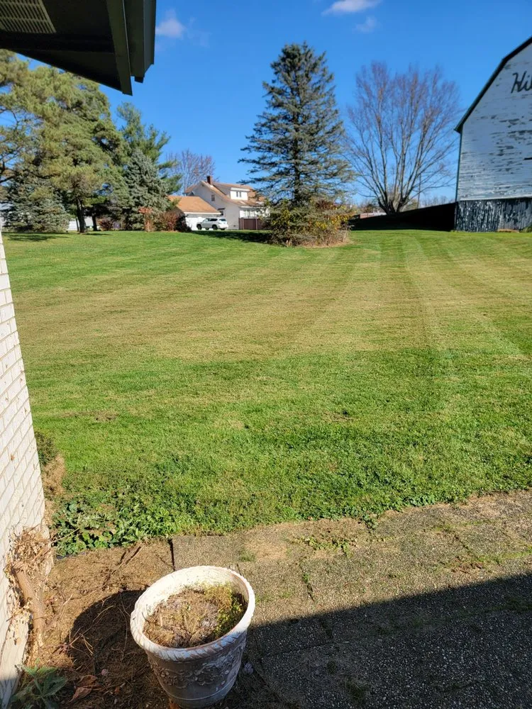 Reliable landscape design with custom design in Saint Clairsville, OH by Dnb Lawn Care And Landscaping