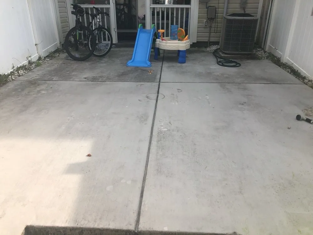 Reliable garden landscaping for residential properties in Jacksonville, NC by DNL Lawn Services